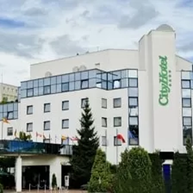 Diuna Hotel Kołobrzeg modern building at night